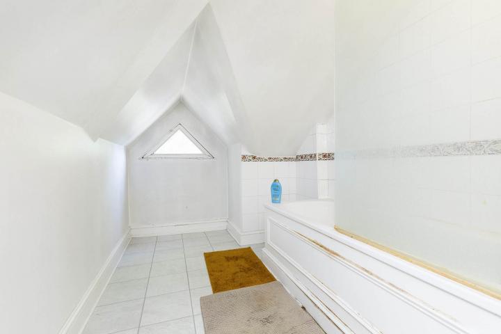 Large Sharers Apartment Finchley Road, Hampstead